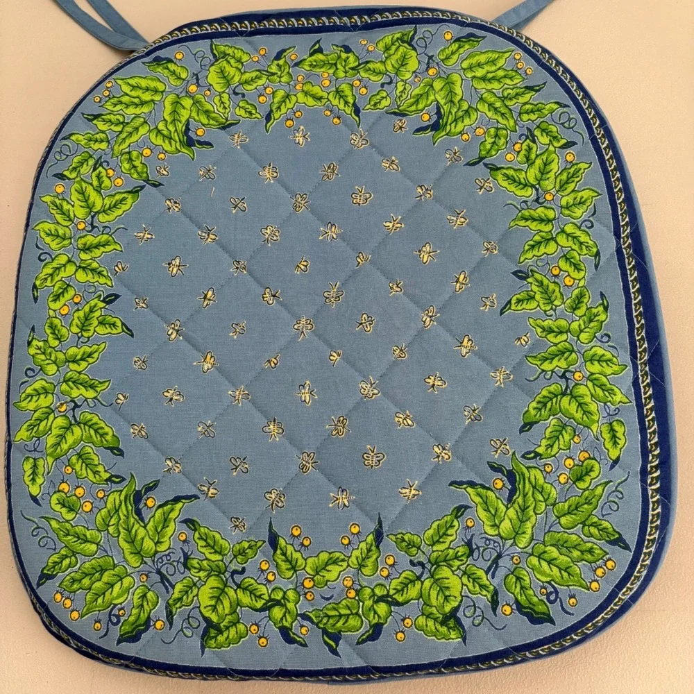 Williams Sonoma Provence Blue Quilted Chair Pad Leaf Berry Butterfly 16x16 NEW